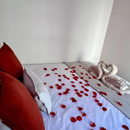 Luxurious - Seaside - Bath - Wifi - Ac Nizza