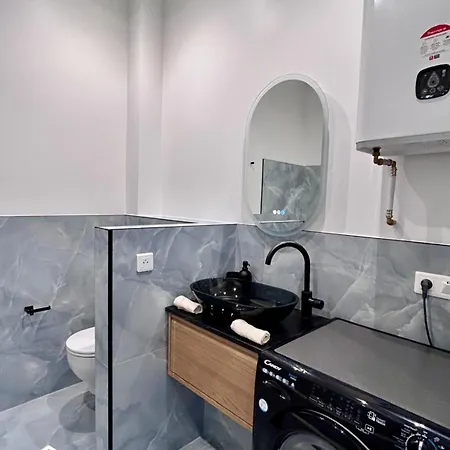 Luxurious - Seaside - Bath - Wifi - Ac * Nizza