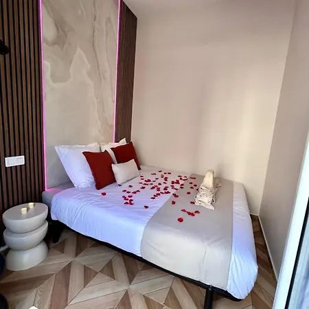 Luxurious - Seaside - Bath - Wifi - Ac Apartman *