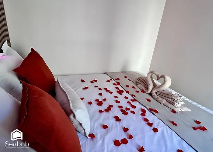 Luxurious - Seaside - Bath - Wifi - Ac Nice