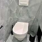 Luxurious - Seaside - Bath - Wifi - Ac Apartament