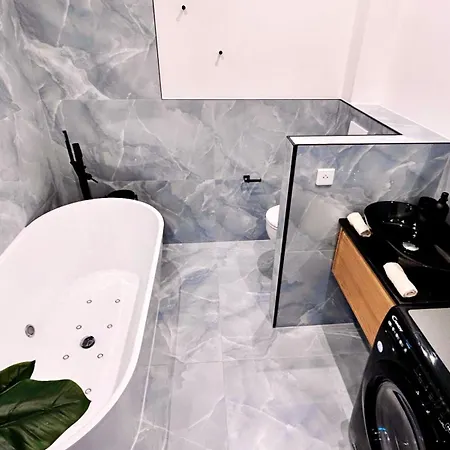 Luxurious - Seaside - Bath - Wifi - Ac *