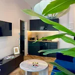 Luxurious - Seaside - Bath - Wifi - Ac