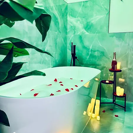 Luxurious - Seaside - Bath - Wifi - Ac *
